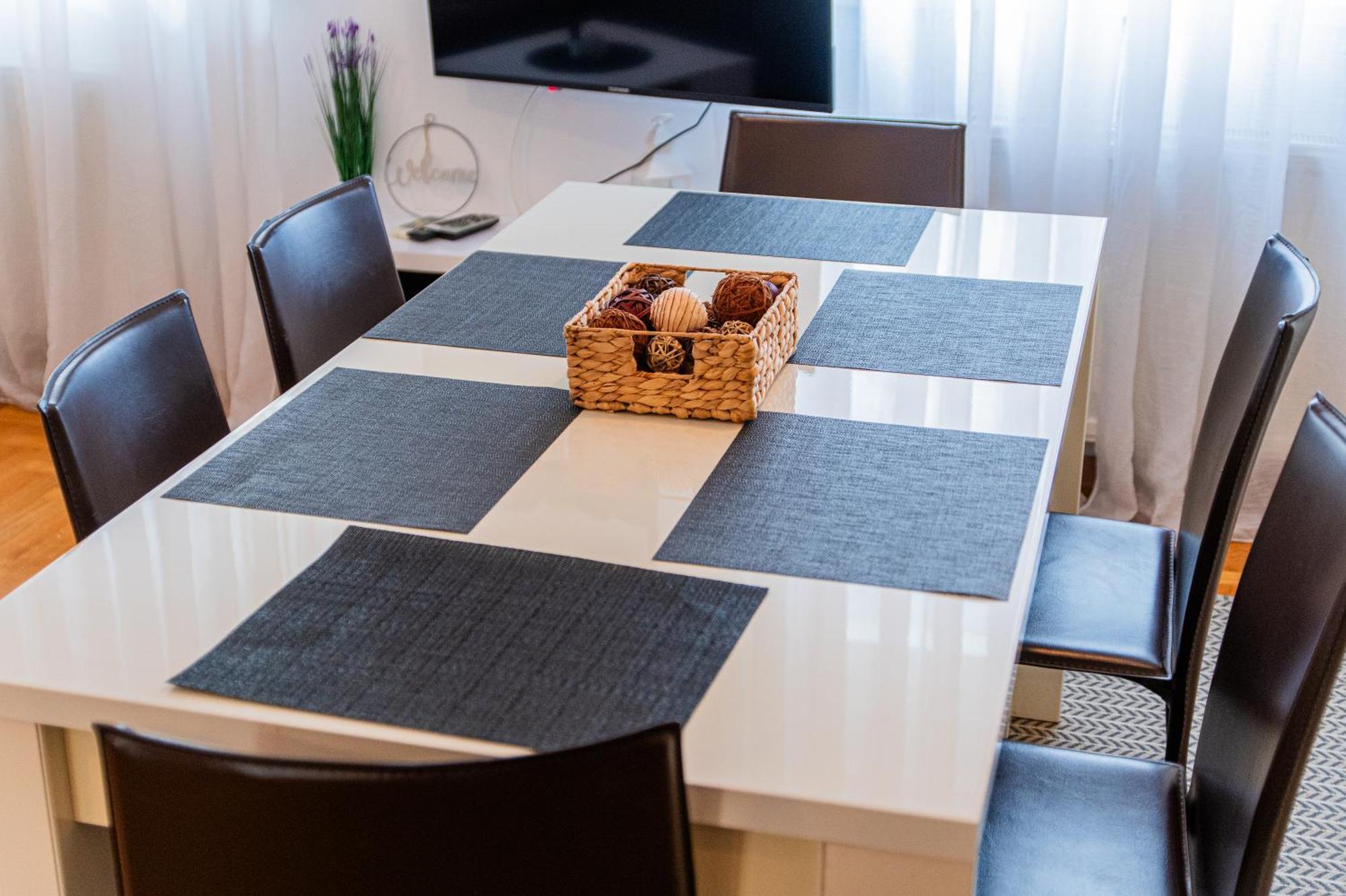Flexible Selfcheckins 97 - Zagreb - Garden - Parking- Loggia - 2 Bedrooms 外观 照片