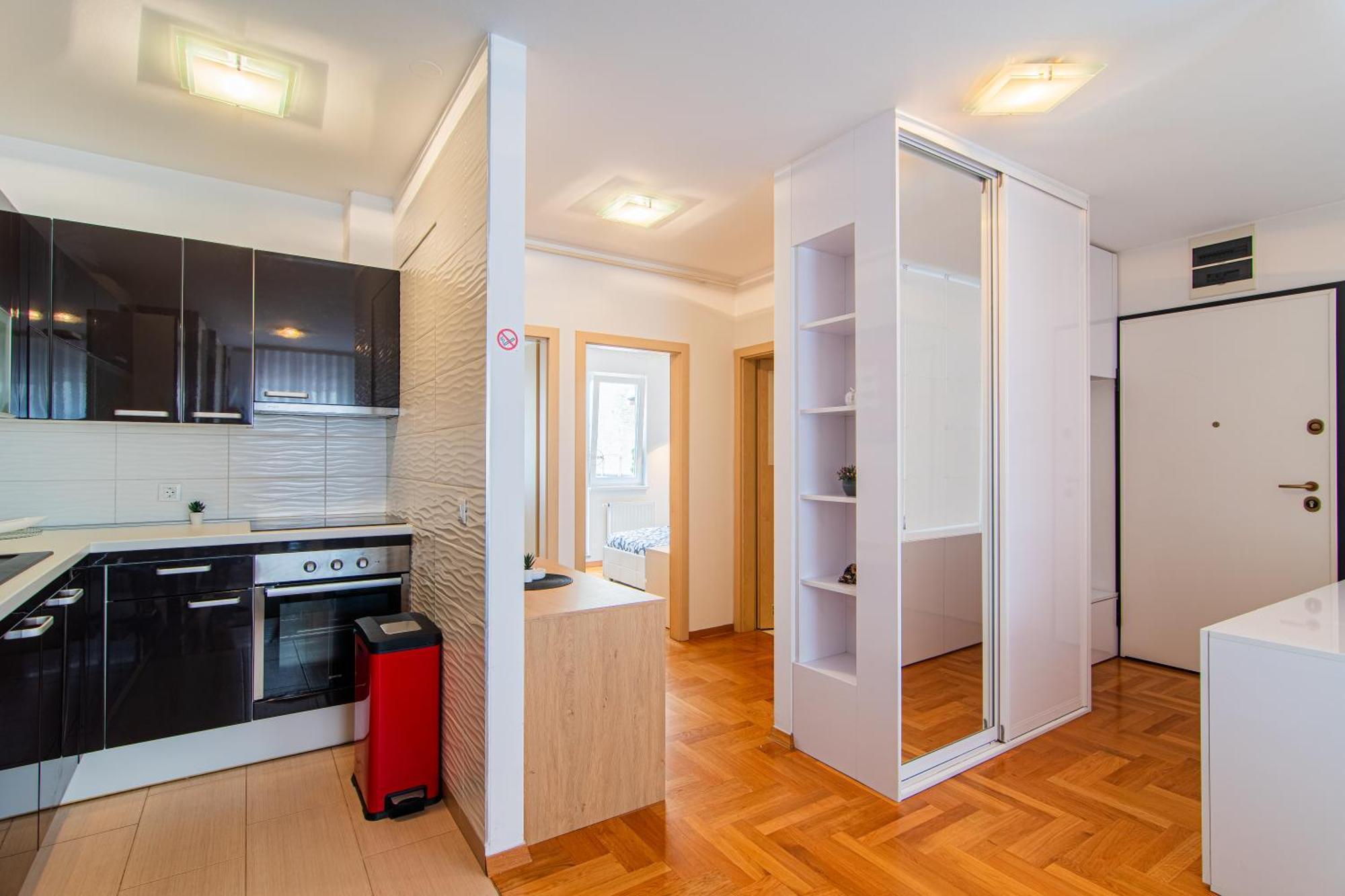 Flexible Selfcheckins 97 - Zagreb - Garden - Parking- Loggia - 2 Bedrooms 外观 照片